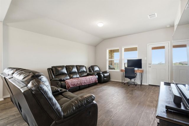 3914 Egyptian Goose Court, Baytown, TX 77521