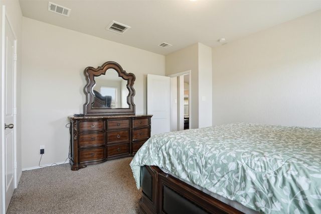 3914 Egyptian Goose Court, Baytown, TX 77521