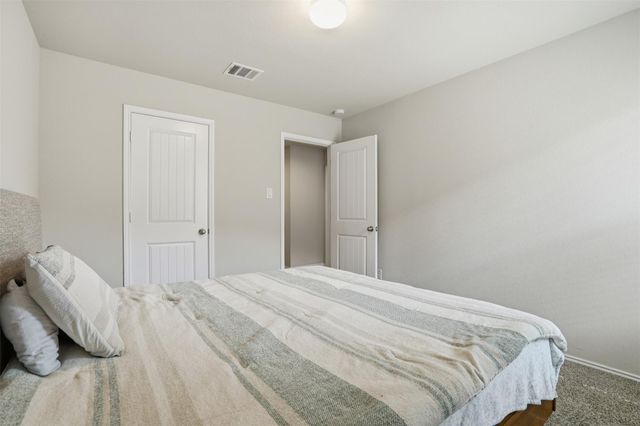 3914 Egyptian Goose Court, Baytown, TX 77521