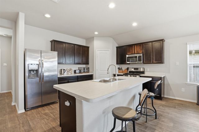 3914 Egyptian Goose Court, Baytown, TX 77521