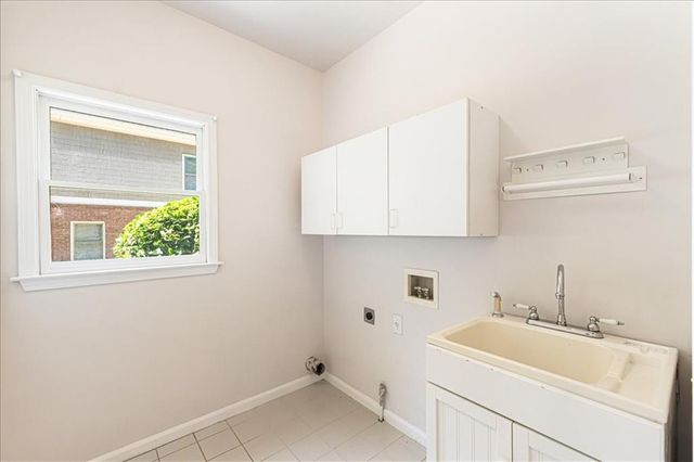 455 Hillcrest View Drive, Suwanee, GA 30024