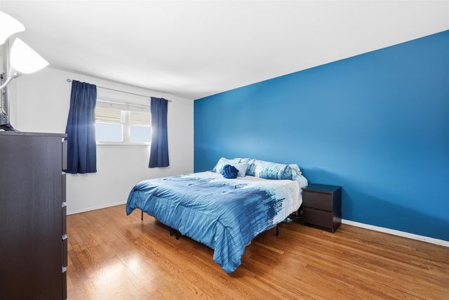 106 EAST 28TH ST, Bayonne, NJ 07002