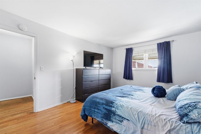 106 EAST 28TH ST, Bayonne, NJ 07002