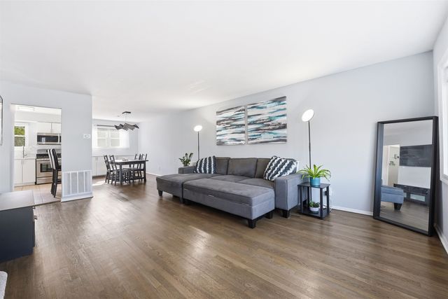 106 EAST 28TH ST, Bayonne, NJ 07002