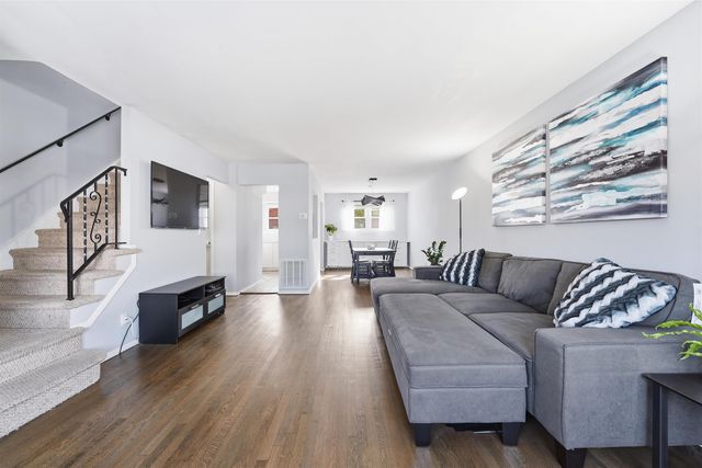 106 EAST 28TH ST, Bayonne, NJ 07002