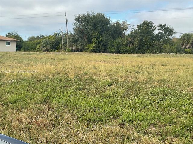 325 Boundary Blvd, Other City - In The State Of Florida, FL 33947