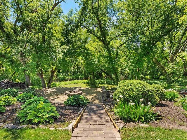 200 HAVEN LANE, Luxemburg, WI 54217