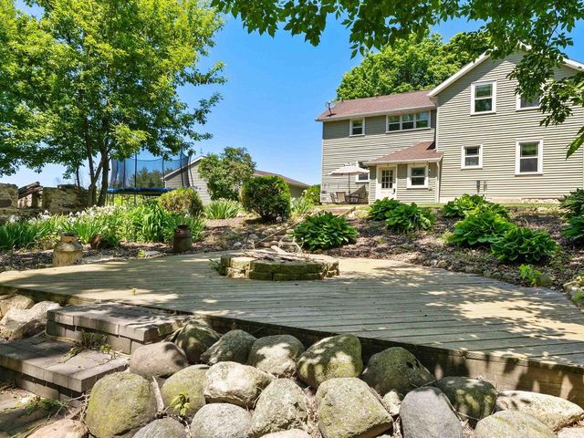 200 HAVEN LANE, Luxemburg, WI 54217