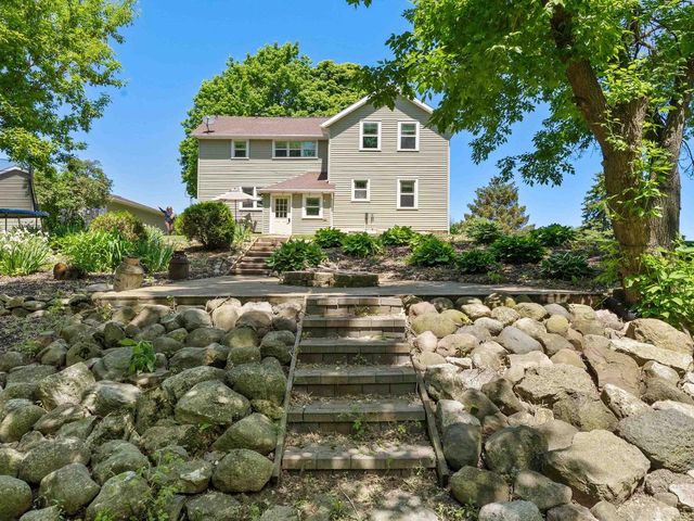 200 HAVEN LANE, Luxemburg, WI 54217