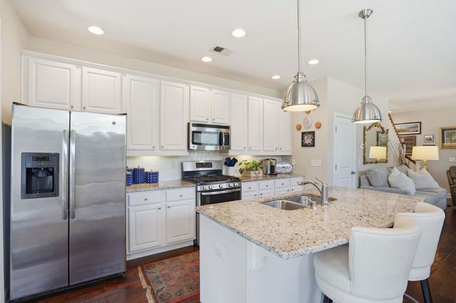 1065 Ashley Garden Boulevard, Charleston, SC 29403