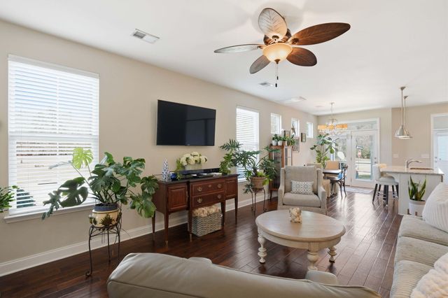 1065 Ashley Garden Boulevard, Charleston, SC 29403