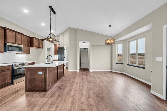 2594 Spring Meadows Ct, Derby, KS 67037