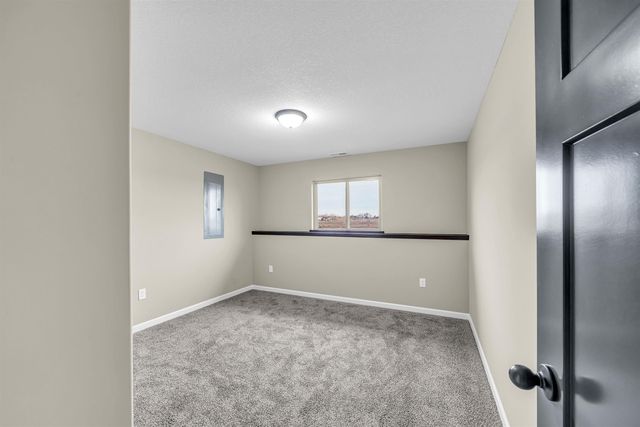 2594 Spring Meadows Ct, Derby, KS 67037