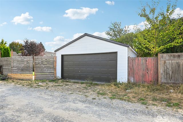 5009 Yakima Avenue, Tacoma, WA 98408