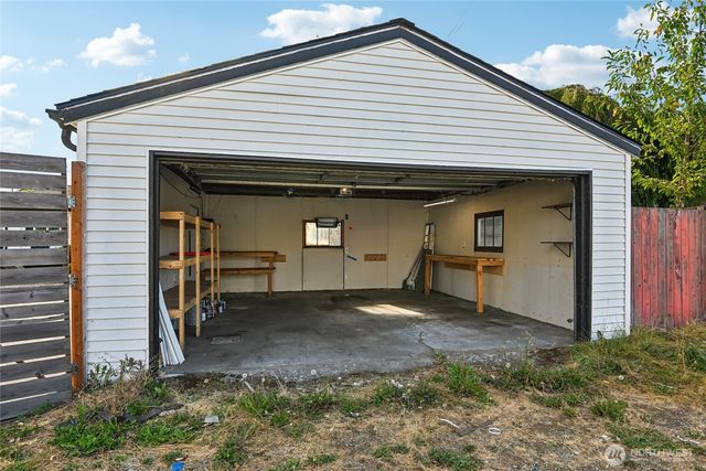 5009 Yakima Avenue, Tacoma, WA 98408