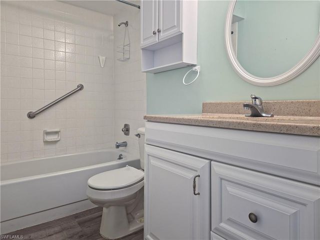 6300 S Pointe BLVD # 475, Fort Myers, FL 33919