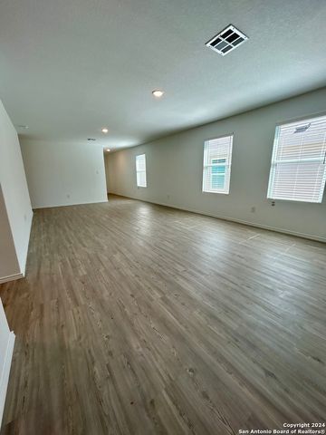 740 BULLSNAKE TRL, New Braunfels, TX 78132