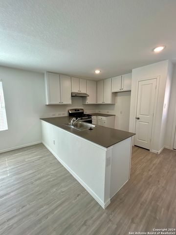 740 BULLSNAKE TRL, New Braunfels, TX 78132