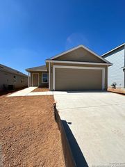 740 BULLSNAKE TRL, New Braunfels, TX 78132