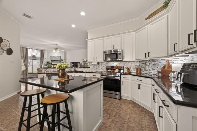 1135 Northwick Drive, Pearland, TX 77584