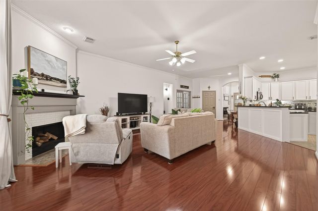 1135 Northwick Drive, Pearland, TX 77584