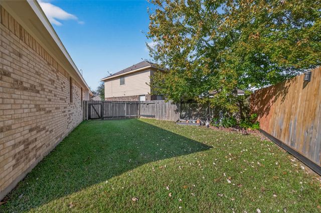 1135 Northwick Drive, Pearland, TX 77584