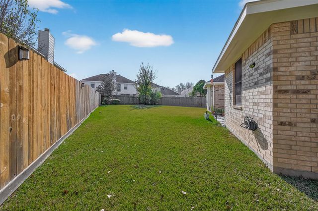 1135 Northwick Drive, Pearland, TX 77584