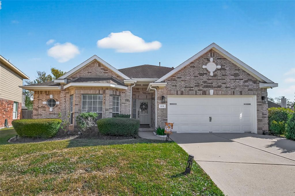 1135 Northwick Drive, Pearland, TX 77584