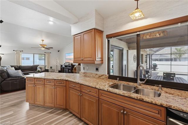 2118 SW 12th AVE, Cape Coral, FL 33991