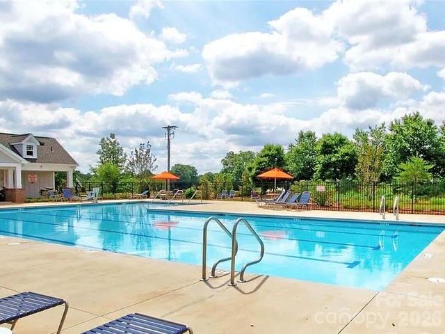 111 Trick Ski Lane, Statesville, NC 28677