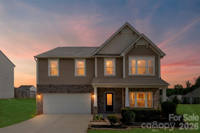 111 Trick Ski Lane, Statesville, NC 28677
