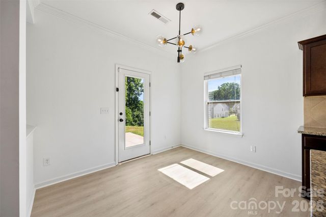 111 Trick Ski Lane, Statesville, NC 28677