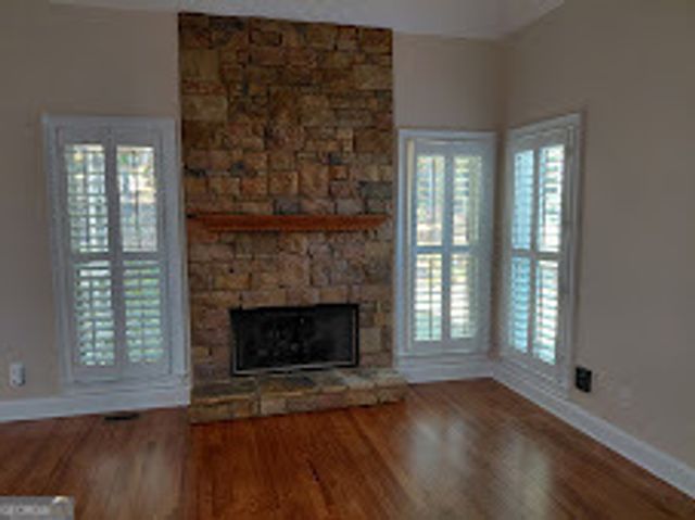 211 Montana Way, Canton, GA 30114