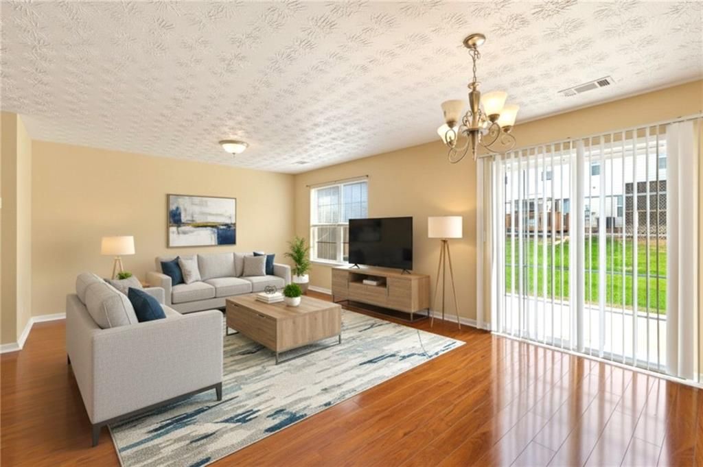 Image 3 of property listing at 699 Georgetown Court, Jonesboro, GA 30236