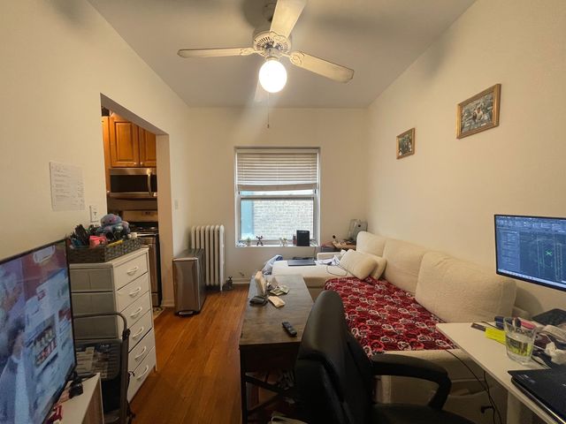 677.5 W Wrightwood Avenue 3N, Chicago, IL 60614