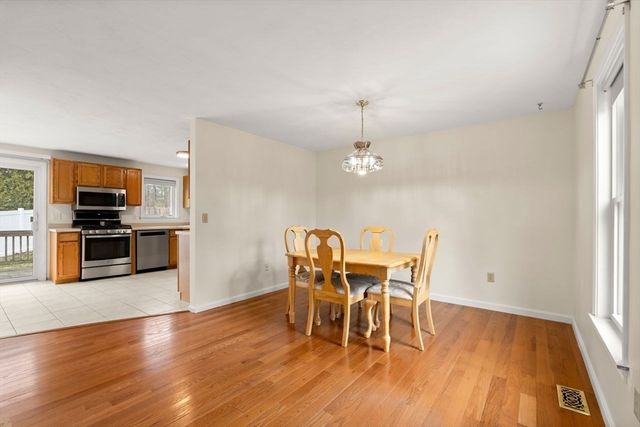18 Blueberry Lane, Hudson, MA 01749