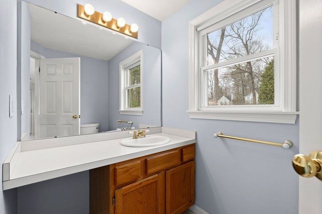 18 Blueberry Lane, Hudson, MA 01749