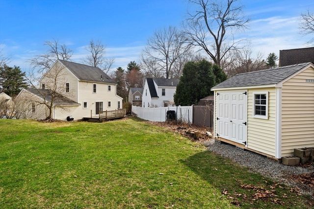 18 Blueberry Lane, Hudson, MA 01749