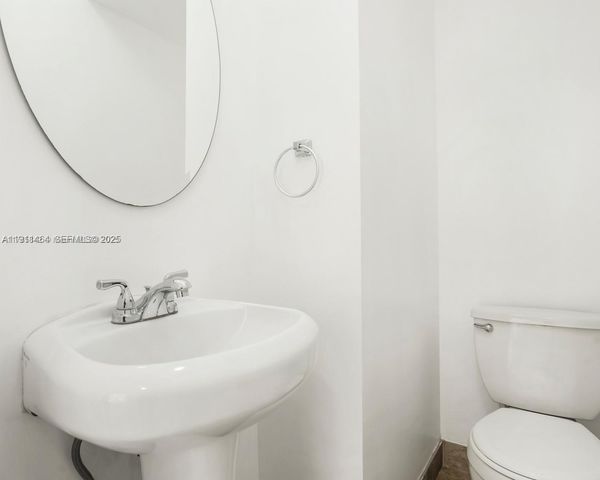 5629 SW 7th St, Miami, FL 33134