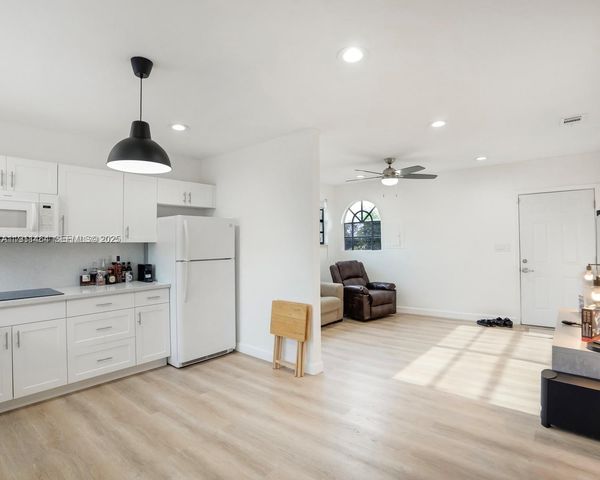 5629 SW 7th St, Miami, FL 33134