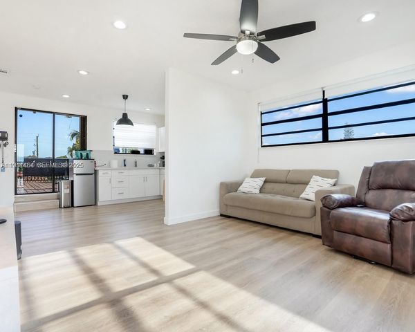 5629 SW 7th St, Miami, FL 33134