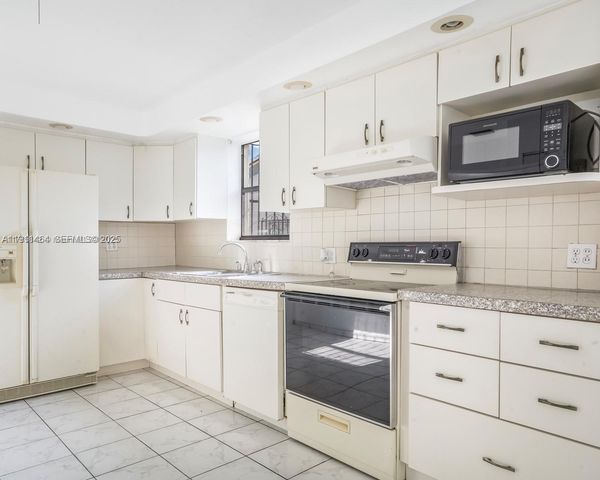 5629 SW 7th St, Miami, FL 33134