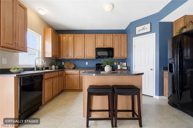 3178 Fenmore Lane, Aurora, OH 44202