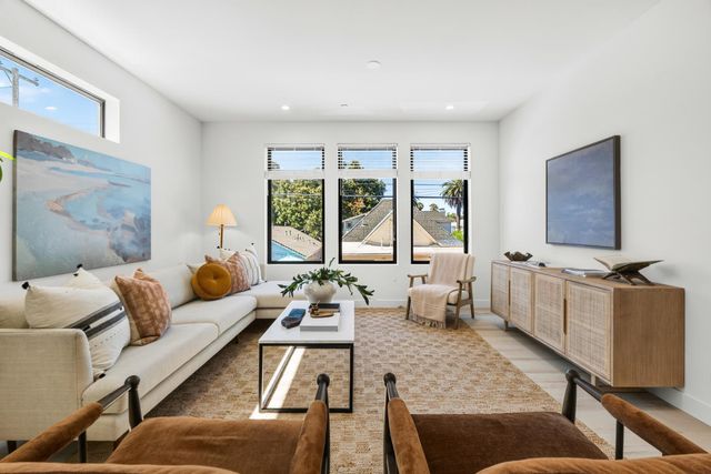 3337 Shankar Aly, Sacramento, CA 95817