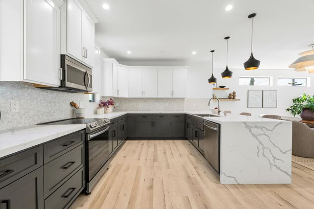 3337 Shankar Aly, Sacramento, CA 95817