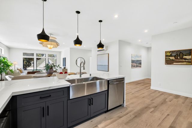 3337 Shankar Aly, Sacramento, CA 95817
