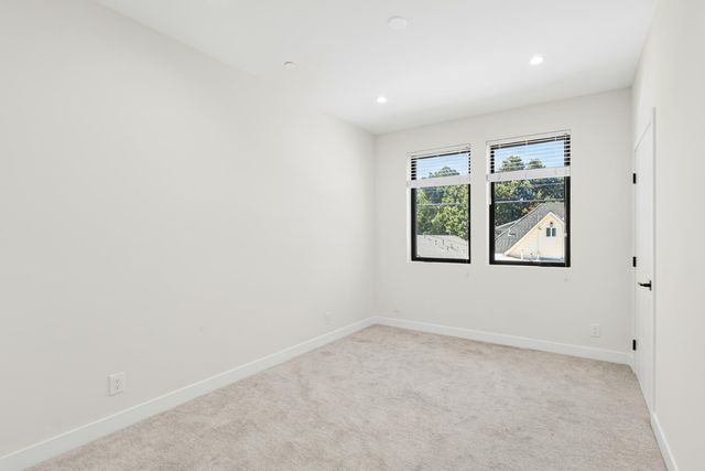 3337 Shankar Aly, Sacramento, CA 95817
