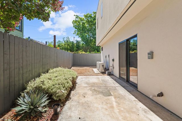 3337 Shankar Aly, Sacramento, CA 95817