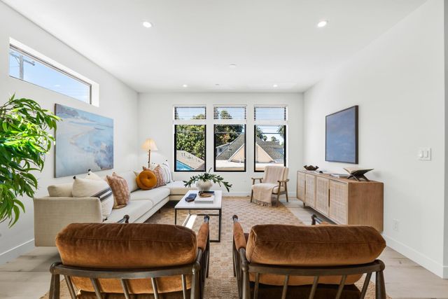 3337 Shankar Aly, Sacramento, CA 95817