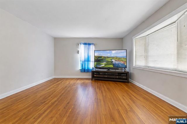 103 Glenbrook Parkway, Englewood, NJ 07631